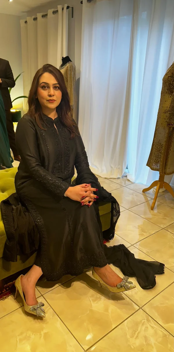 Zara Noir